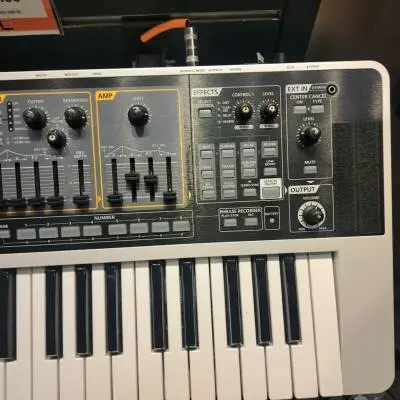 Roland - GAIA SH-01 2